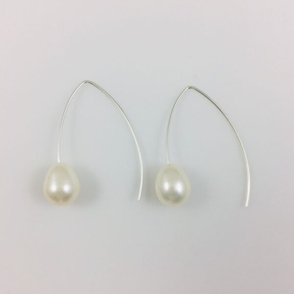 Sterling Silver Upside Down V Earrings ED643