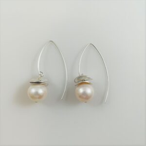 Long Sterling Wire with White Pearl Dangle ED949