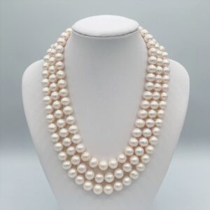 Triple Strand Pearl Necklace N1291