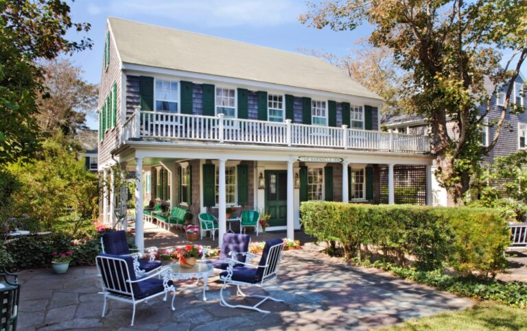 cropped The Barnacle Inn 4 1 768x483 1