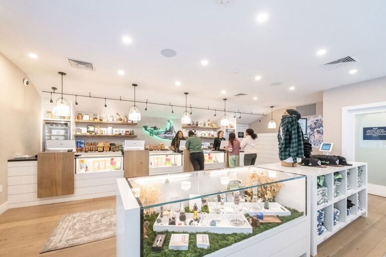 The Green Lady Dispensary 768x512